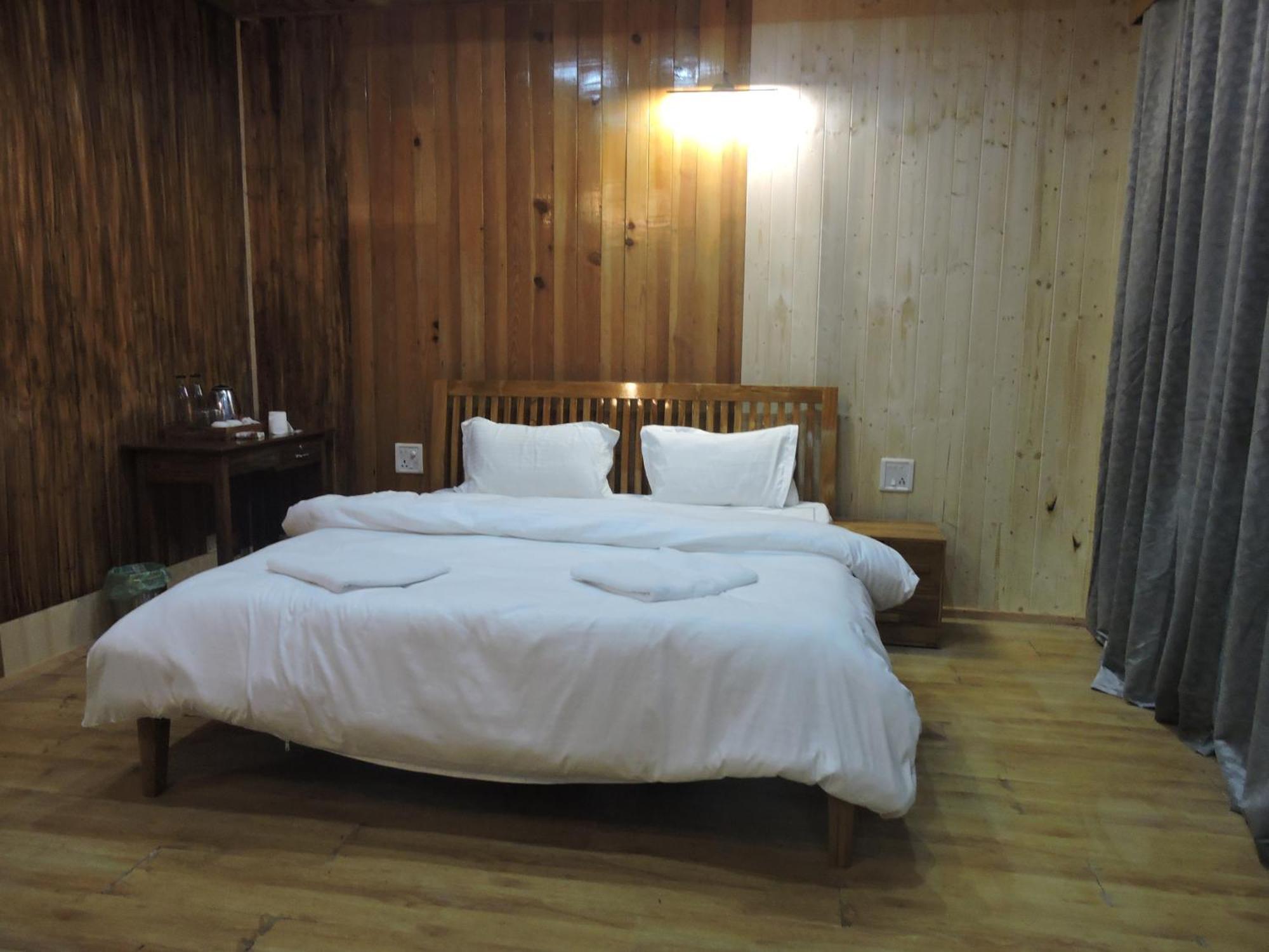 The Manora Woods - Private Hill Top, Gethiya, Nainital Room photo