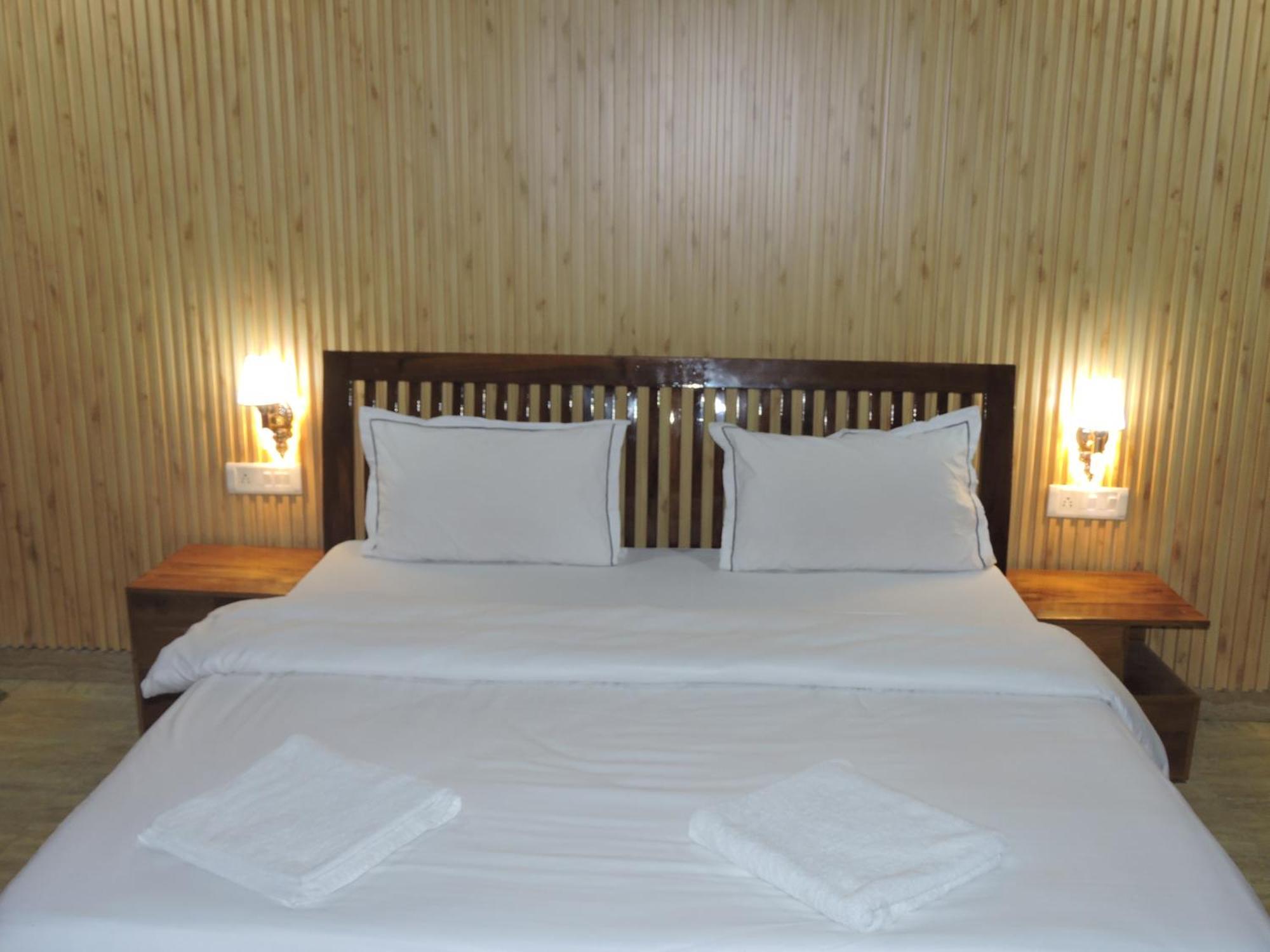 The Manora Woods - Private Hill Top, Gethiya, Nainital Room photo